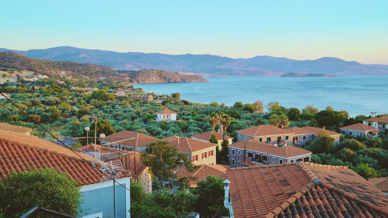 Rural coastal road between Skala Sikamineas and Molyvos